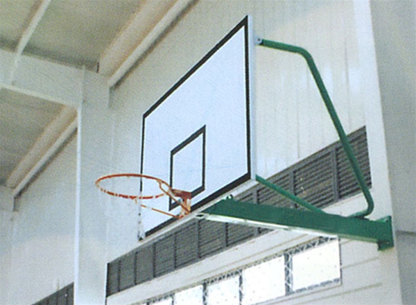悬臂式篮球架